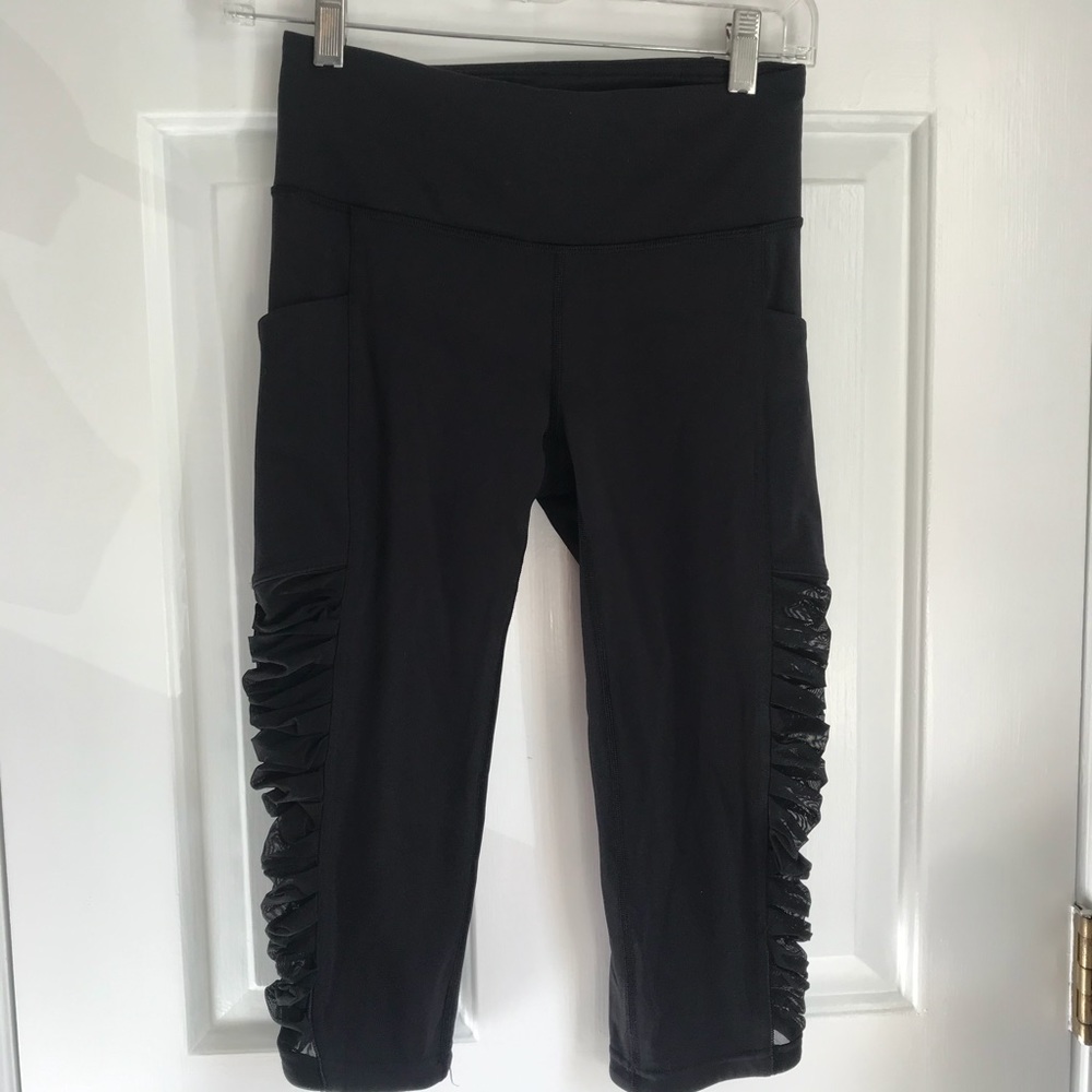 Lululemon crops